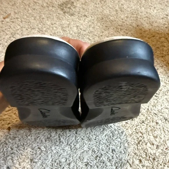 Clarks Brown Leather Mules - Picture 4 of 7